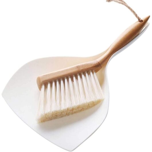 Mini Dustpan, Set of 2 Portable Wooden Dustpan and Brush, Small Multifunctional Broom for Sofas, Desks, Keyboards and Cars, for Children